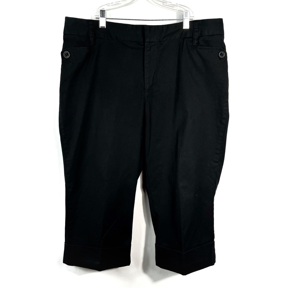 Venizia Lane Bryant Solid Black Button Pocket Cropped Capri Bermuda Pants Capri